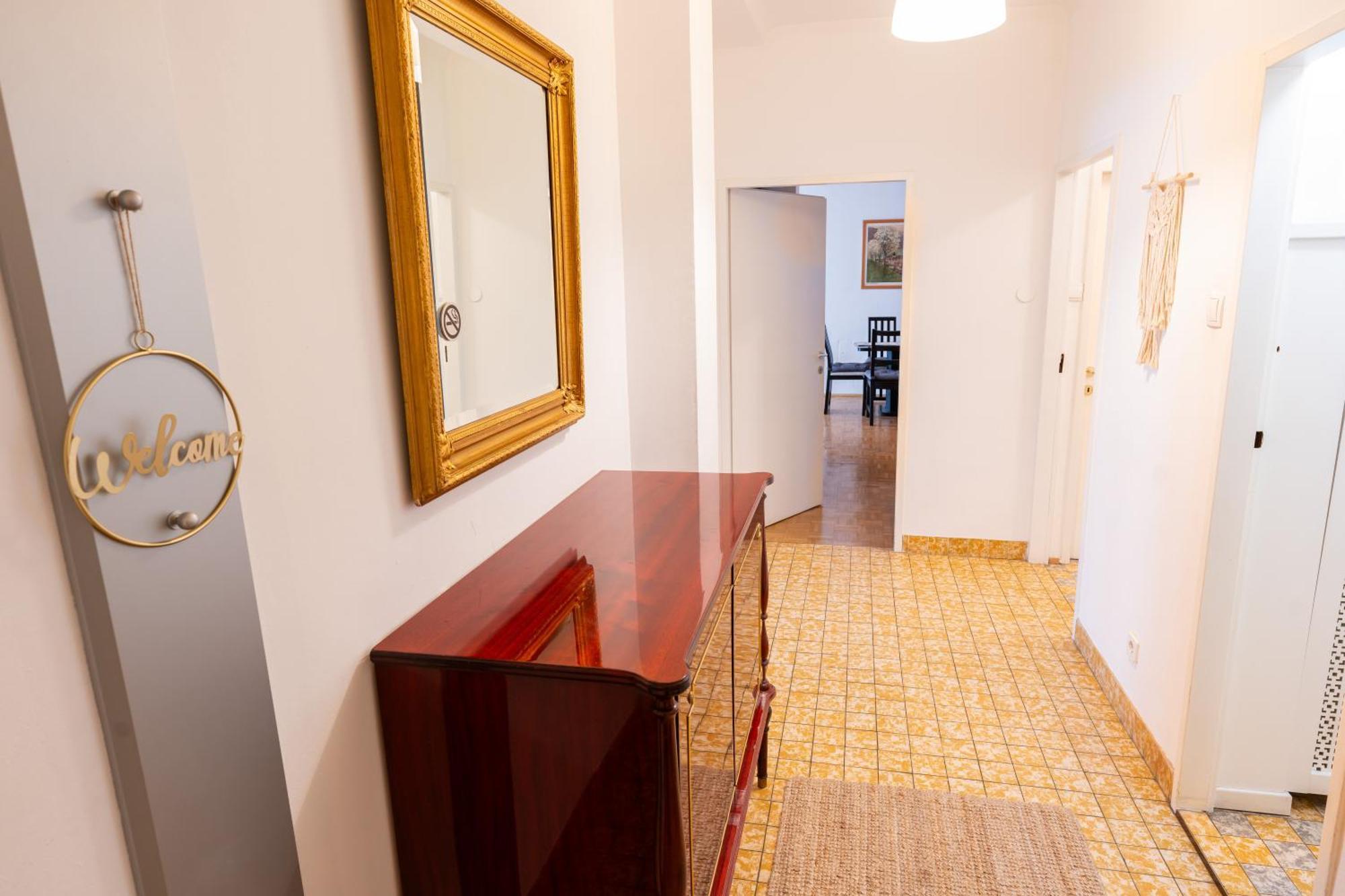 Central Living Apartment Opera Bécs Kültér fotó